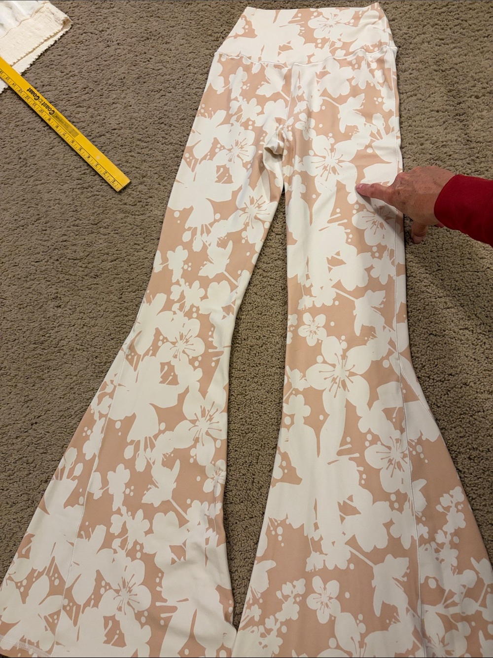 Aerie Offline Real Me Floral High Waisted Crossover Super Flare Leggings size M - Picture 9 of 10
